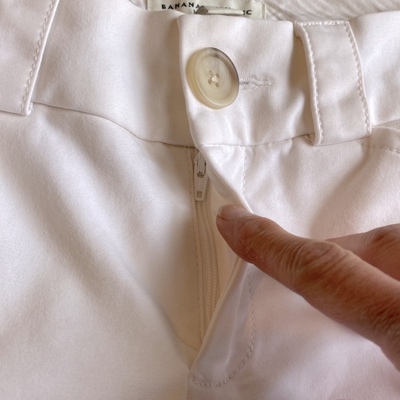 Banana Republic Martin Straight Leg Pants. Low Rise. Split Hem. White Sz. 8 - Picture 4 of 12